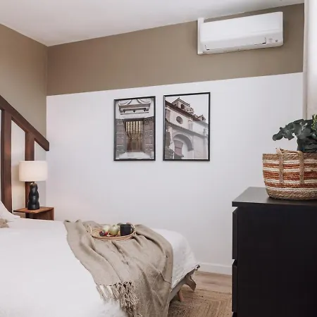 Daire Nerja - 1 Bedroom And Terrace In Sant Gervasi *