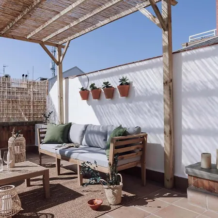 Nerja - 1 Bedroom And Terrace In Sant Gervasi Daire