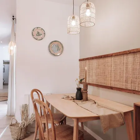 Nerja - 1 Bedroom And Terrace In Sant Gervasi